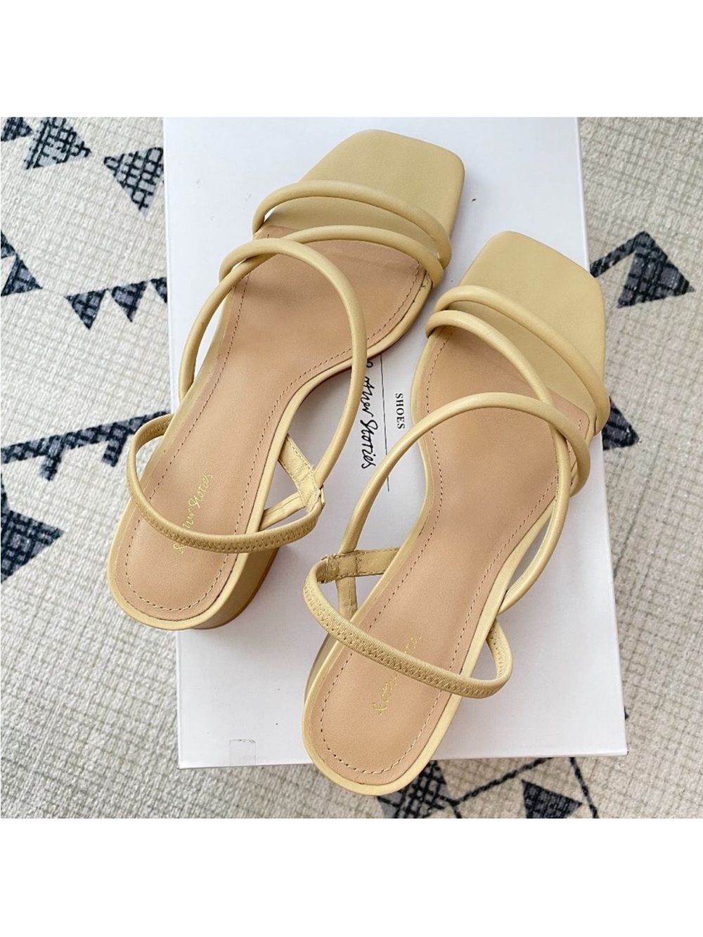 & Other Stories Chunky Strap Heeled Leather Sandals - Picture 3 of 8